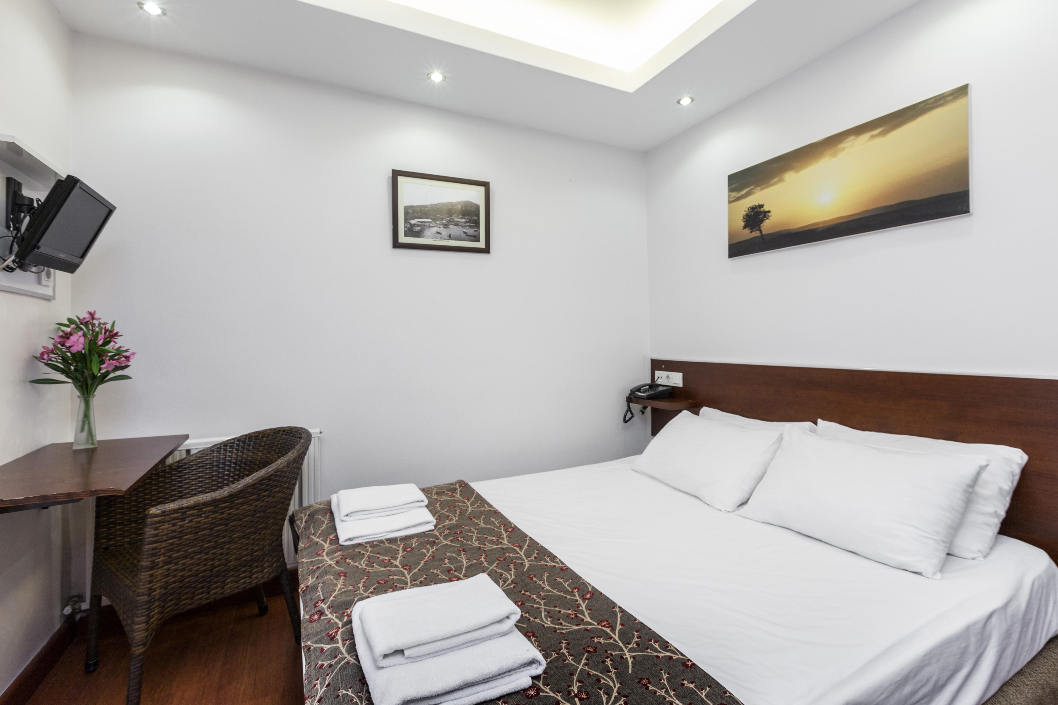 Buyukada Comfort Otel Prinseneilanden Buitenkant foto