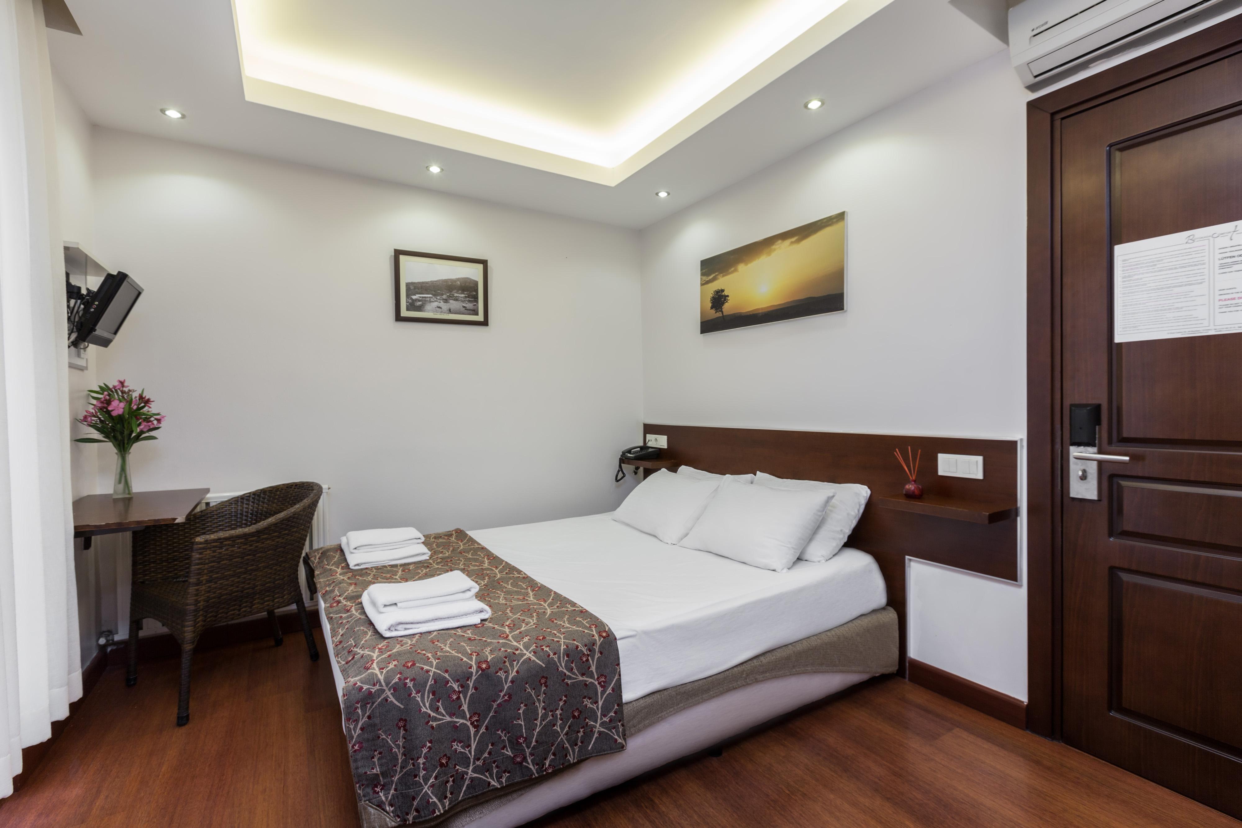 Buyukada Comfort Otel Prinseneilanden Buitenkant foto