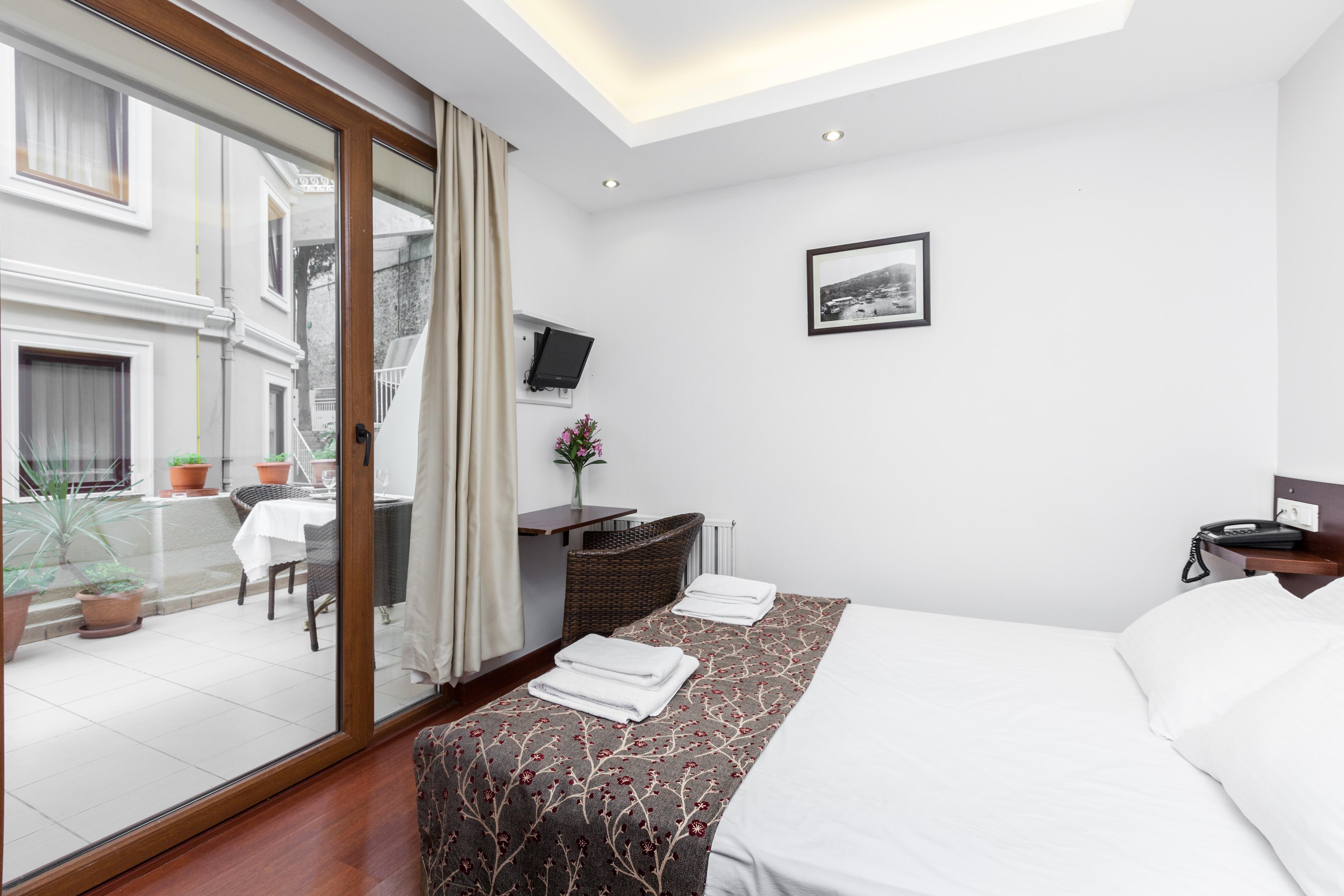Buyukada Comfort Otel Prinseneilanden Buitenkant foto