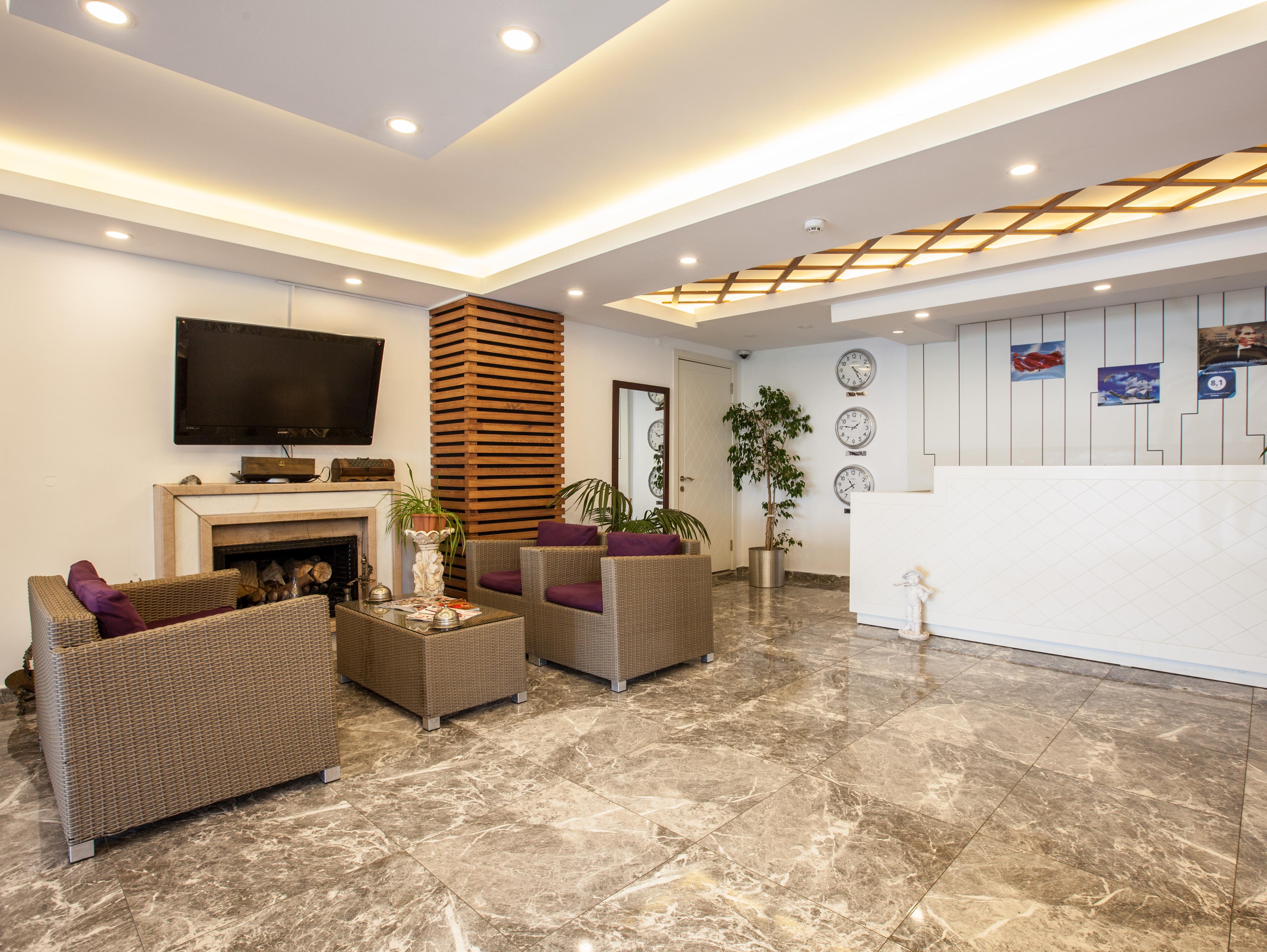 Buyukada Comfort Otel Prinseneilanden Buitenkant foto