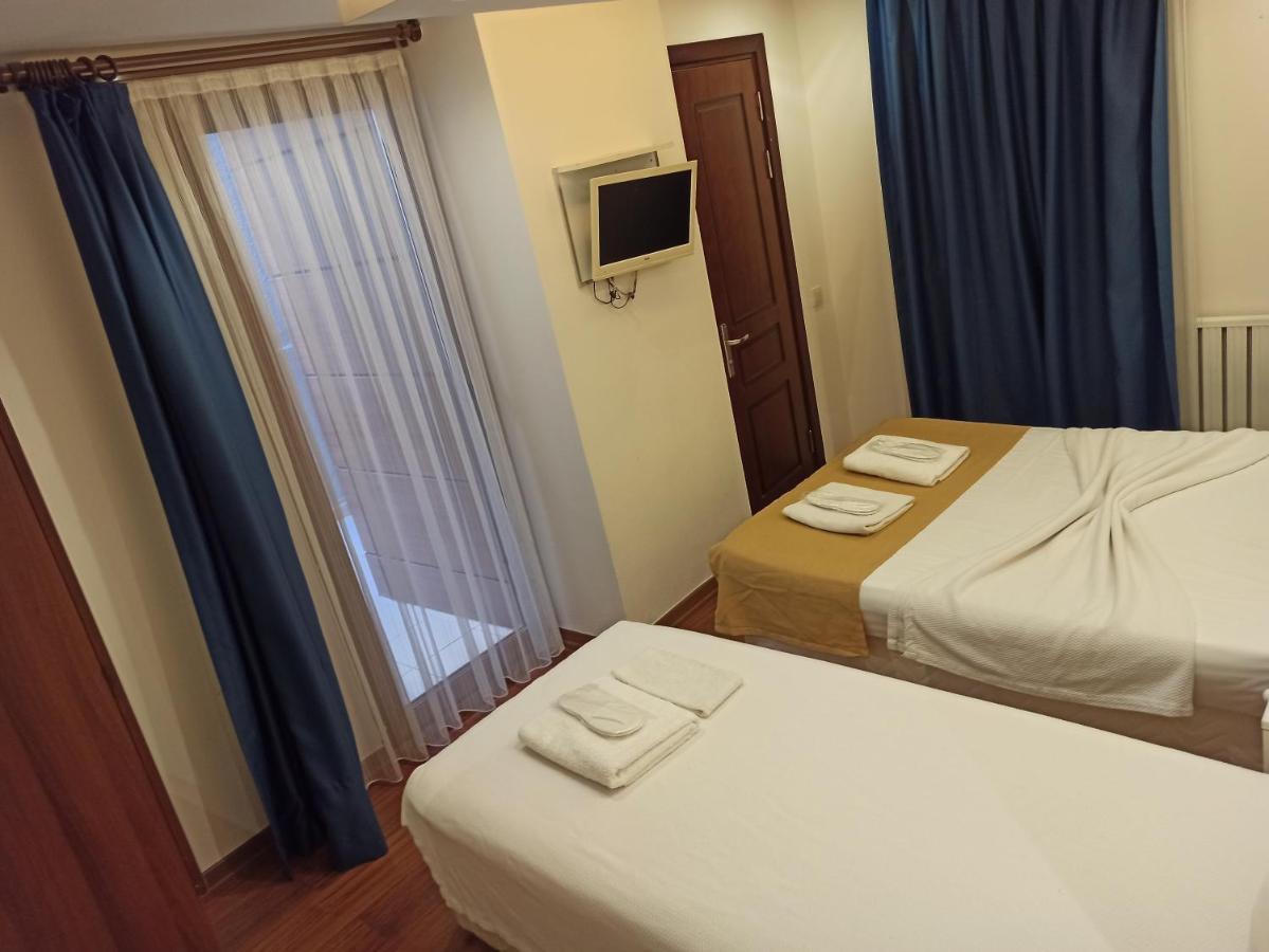 Buyukada Comfort Otel Prinseneilanden Buitenkant foto